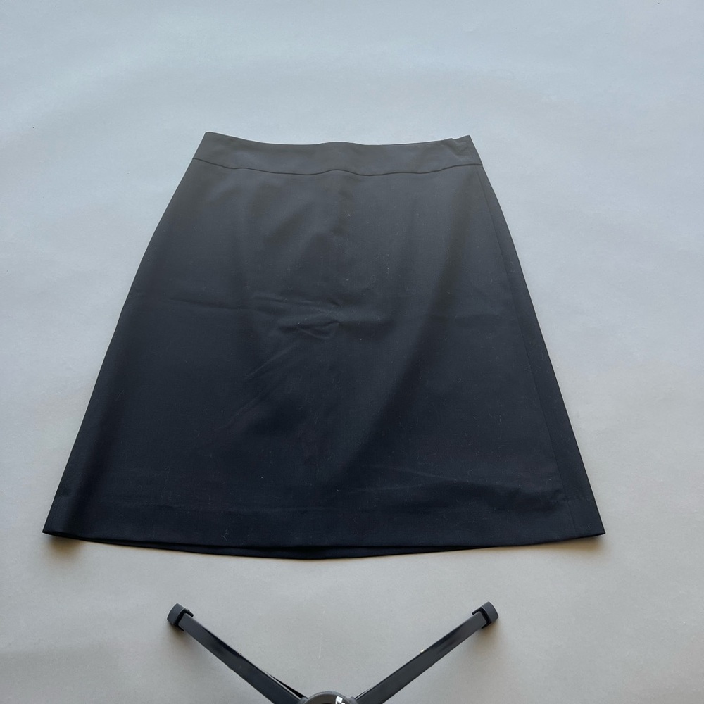 Banana republic black skirt size 4 stretch